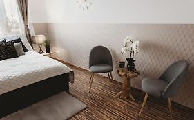 Clicktheflat Gdanski Center Prestige Apart Rooms